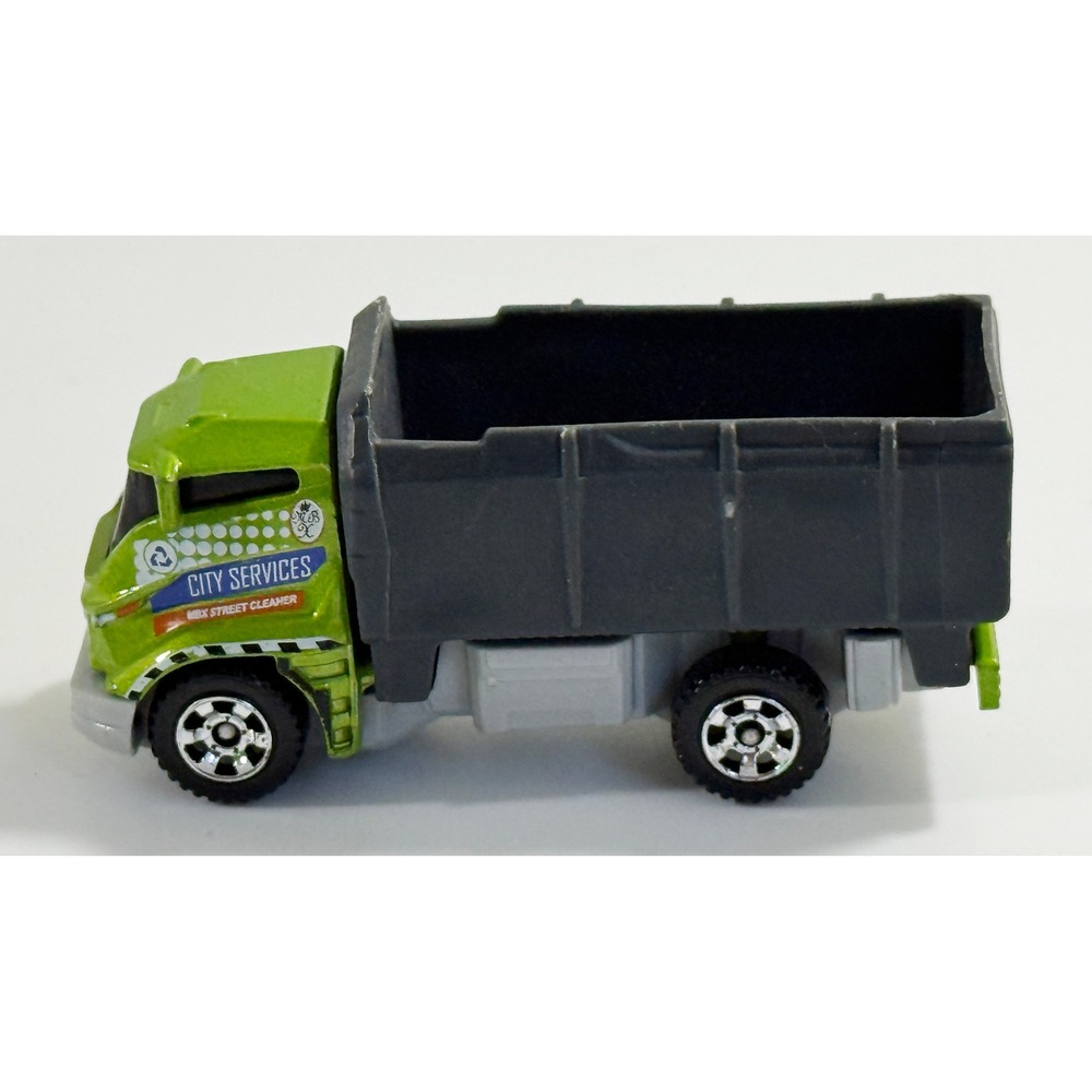 Matchbox 2016 Tilt 'n' Tip Truck‎ Kids 1:64 Green Excellent City Services MB1008